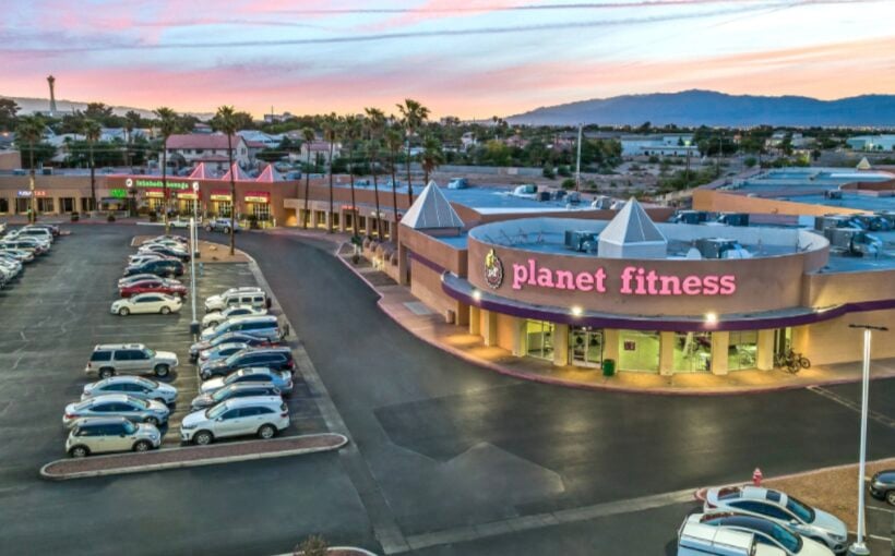 Aspen buys distressed Vegas shopping center