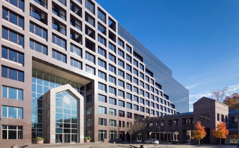 Distressed Wildwood Center obtains $65M refi