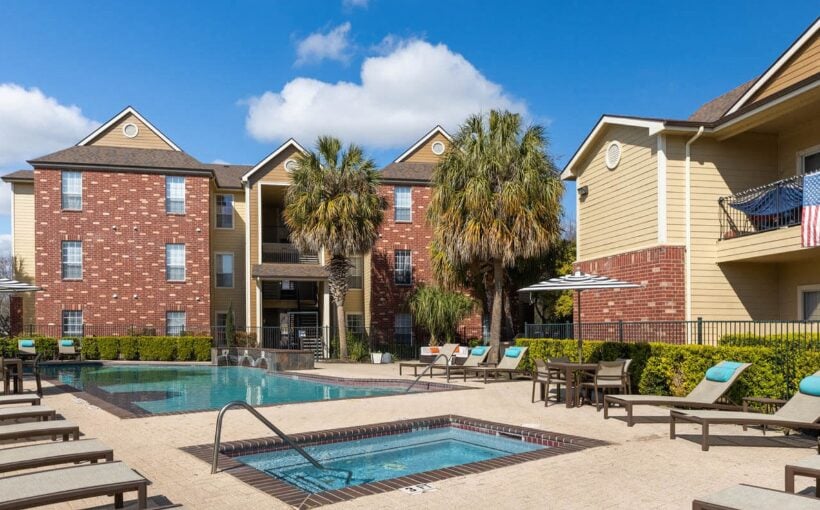 Byline Bank Provides $15M for Student Housing Near Texas State