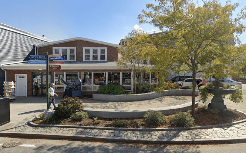 Colliers Hartford Secures Mystic Location for Family-Owned Jeweler
