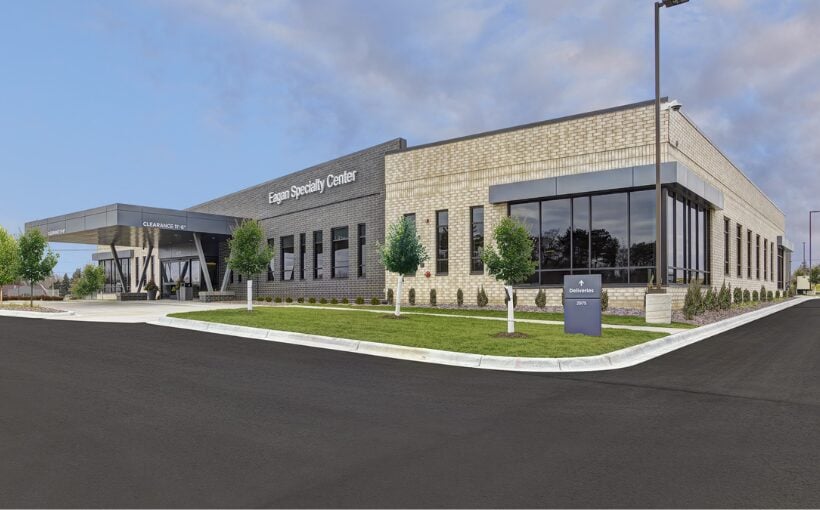Davis Announces Opening of Eagan Specialty Center