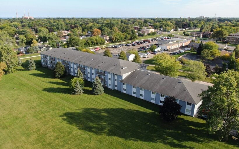 Interra Realty Facilitates $7.7M Sale of Waukegan MF