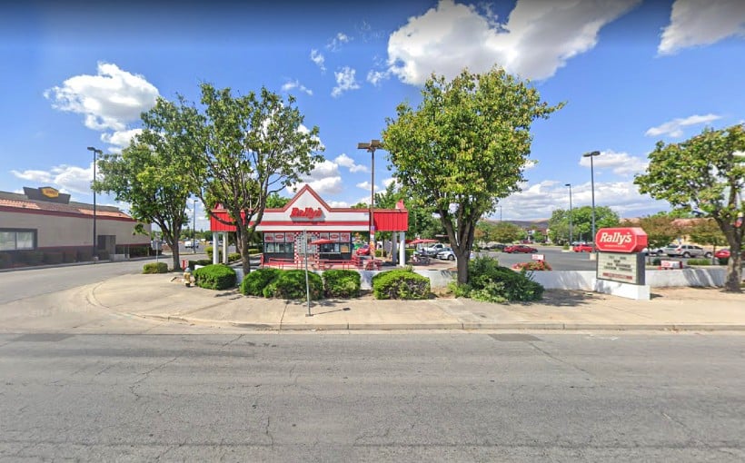 Net-Leased Rally's Drive-Thru Trades in Porterville