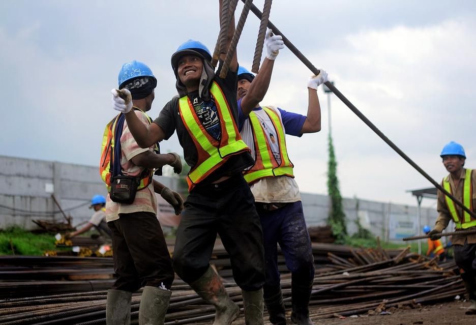 Nonprofit Aims To Train A Million Construction Workers In National Expansion