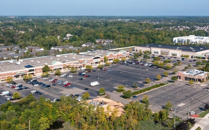 Red Oak Provides $14.5M for Detroit Shopping Center