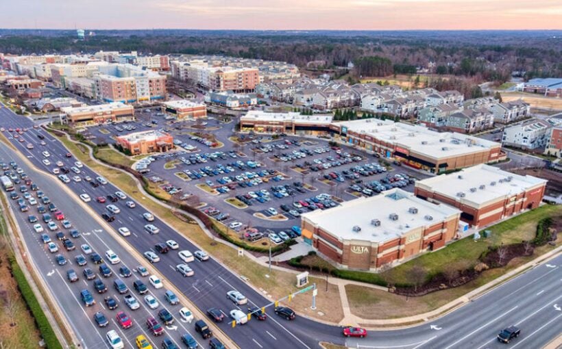 Wafra Sells Shopping Center to Nuveen Real Estate